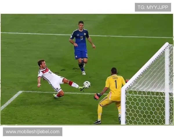 世界杯最经典进球回顾：那些令人难忘的瞬间与精彩瞬间